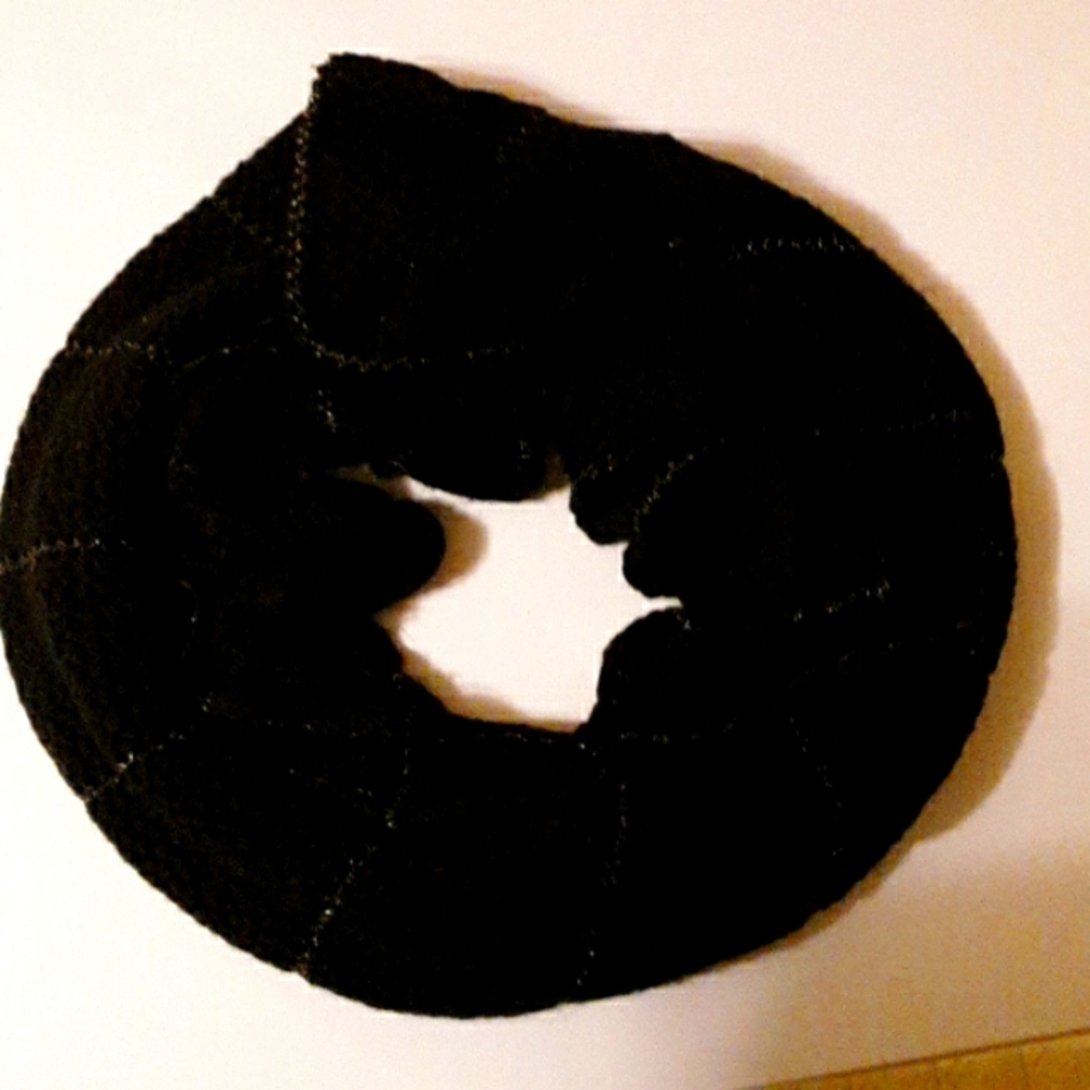 Black with pale gray infinity scarf